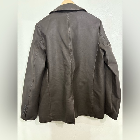 NWOT Urban Outfitters Jules Faux Leather Blazer Medium - Picture 4 of 9